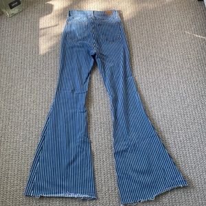 Stripped Bootcut jeans